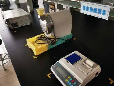 我為群眾辦實(shí)事 區(qū)商務(wù)局舉辦食品安全宣傳周暨糧食質(zhì)量安全宣傳日活動(dòng)